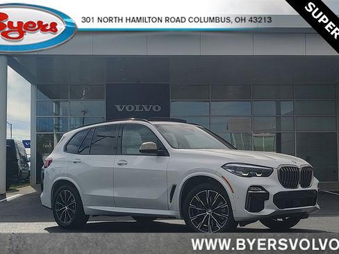 Used 2021 BMW X5 M50i image 1