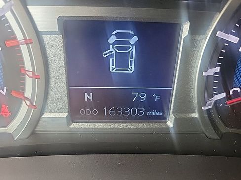 Used 2016 Toyota 4Runner Limited image 6