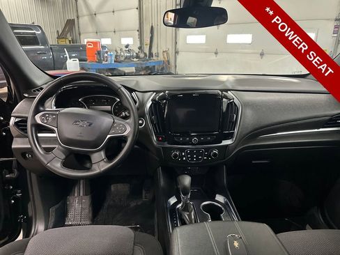 Used 2023 Chevrolet Traverse LT w/ Midnight/Sport Edition image 16