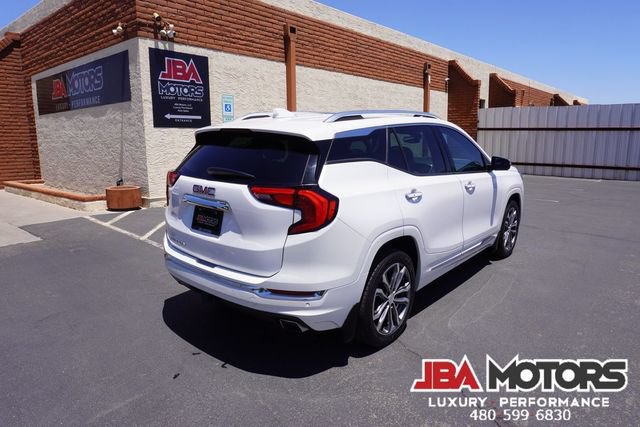 Used 2020 GMC Terrain Denali w/ Denali Premium Package FWD image 16