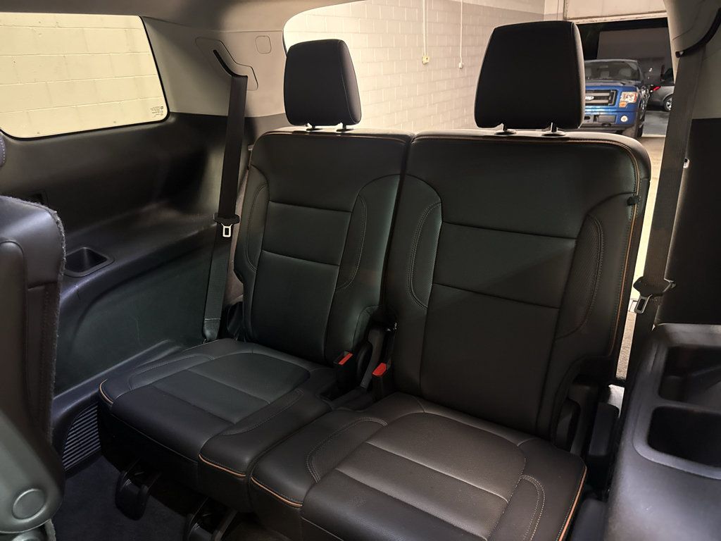 Used 2022 GMC Acadia AT4 w/ Technology Package AWD/4WD image 30