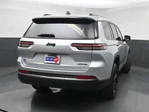 Used 2023 Jeep Grand Cherokee L Limited w/ Black Appearance Package RWD image 47