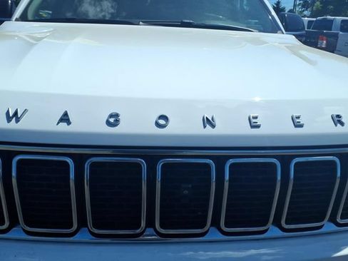 Certified 2023 Jeep Wagoneer 4WD w/ Premium Group I image 12