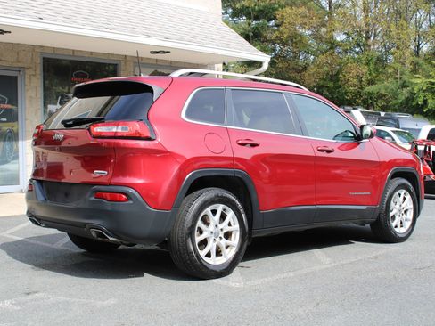 Used 2017 Jeep Cherokee Latitude w/ Comfort/Convenience Group image 6
