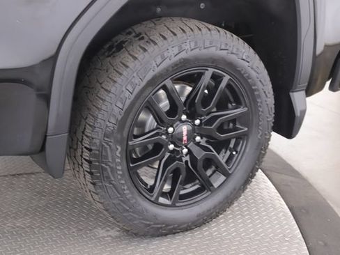 Used 2024 GMC Sierra 1500 Elevation w/ X31 Off-Road Package AWD/4WD image 14