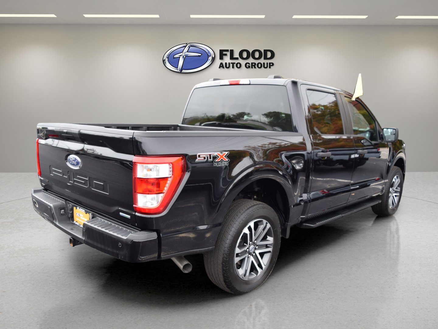 Used 2023 Ford F150 XL w/ STX Appearance Package AWD/4WD image 3