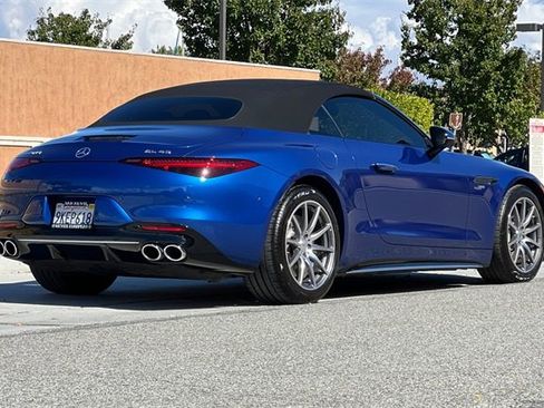 Used 2023 Mercedes-Benz SL 43 AMG image 4