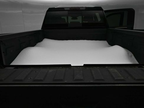 Used 2025 GMC Sierra 2500 Denali image 12