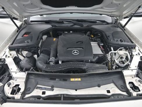 Used 2018 Mercedes-Benz E 300 4MATIC image 22