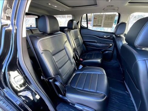 Used 2023 GMC Acadia Denali w/ Denali Ultimate Package image 25