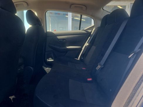 Used 2024 Nissan Sentra SV image 6