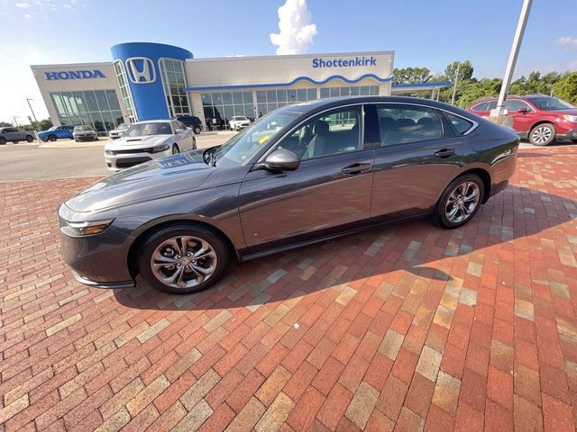 Certified 2024 Honda Accord EX image 29
