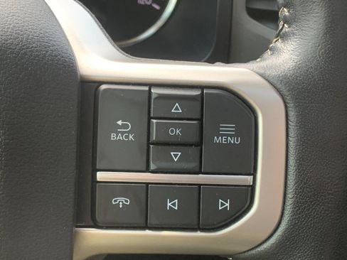 Used 2023 Ford Expedition XLT RWD image 31