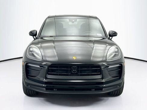Certified 2026 Porsche Macan AWD/4WD image 10