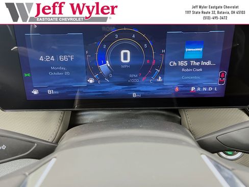 New 2026 Chevrolet Equinox LT w/ Convenience Package II FWD image 17