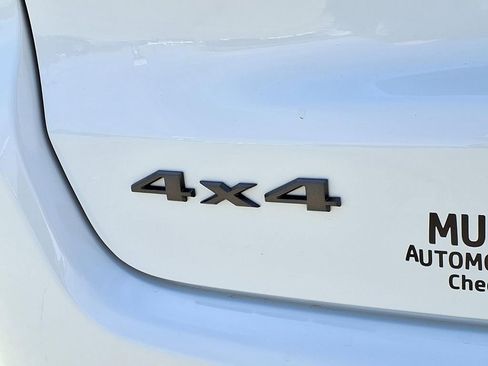 Used 2025 Jeep Compass Latitude w/ Altitude Special Edition image 9