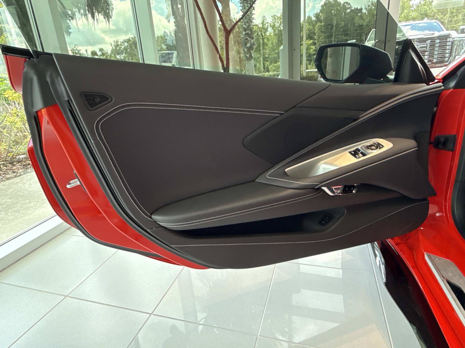 Used 2025 Chevrolet Corvette Z06 RWD image 16