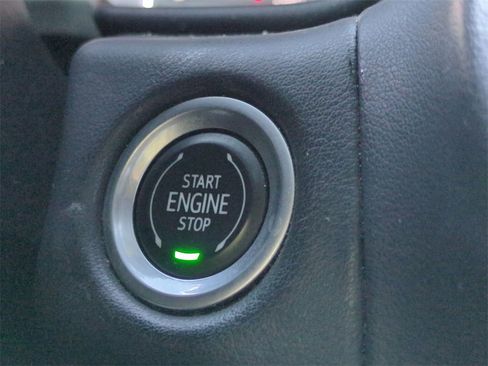 Used 2021 GMC Yukon SLT image 27