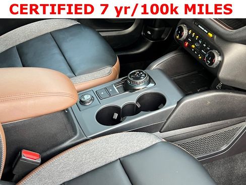 Used 2024 Ford Bronco Sport Outer Banks w/ Tech Package image 12