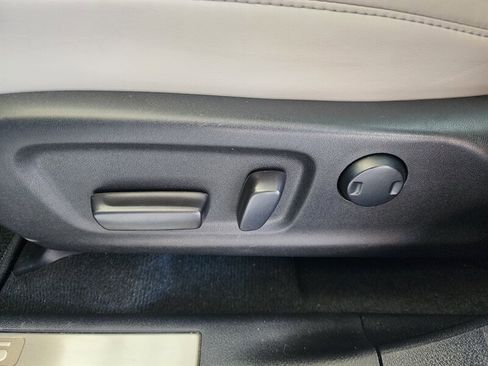 Used 2020 Lexus RX 450h AWD w/ Premium Package image 29