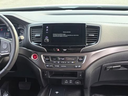 Used 2025 Honda Passport EX-L image 16