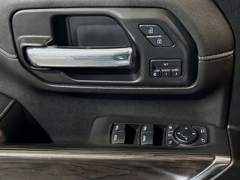 Used 2021 Chevrolet Silverado 2500 LTZ w/ LTZ Premium Package AWD/4WD image 14