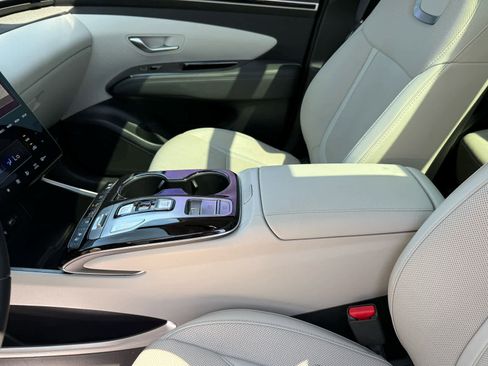 Used 2022 Hyundai Tucson Limited w/ Cargo Package image 23