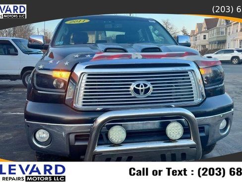 Used 2011 Toyota Tundra Limited w/ Platinum Pkg image 40