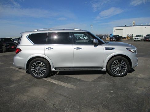 Used 2019 INFINITI QX80 Luxe w/ 22" Wheel Package image 2