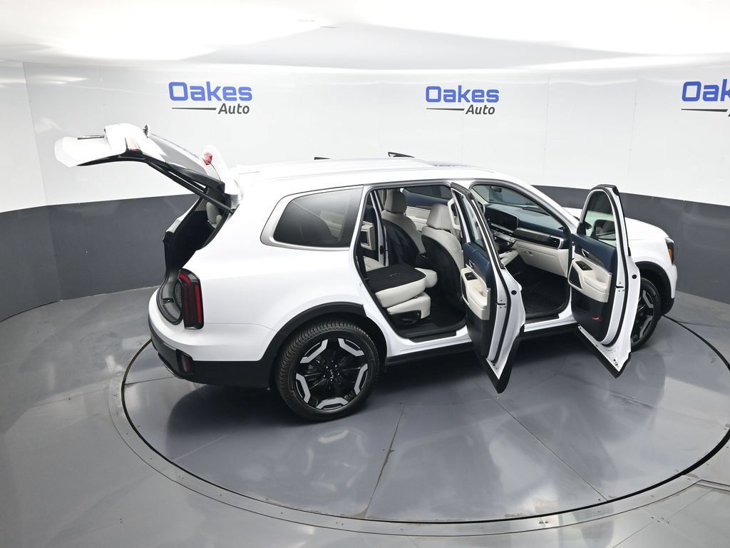 Used 2025 Kia Telluride EX w/ EX Captain's Chair Package FWD image 61