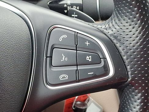 Certified 2018 Mercedes-Benz C 300 4MATIC Sedan image 23