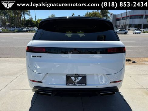Used 2023 Land Rover Range Rover Sport SE Dynamic AWD/4WD image 6