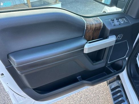 Used 2018 Ford F150 Lariat AWD/4WD image 13