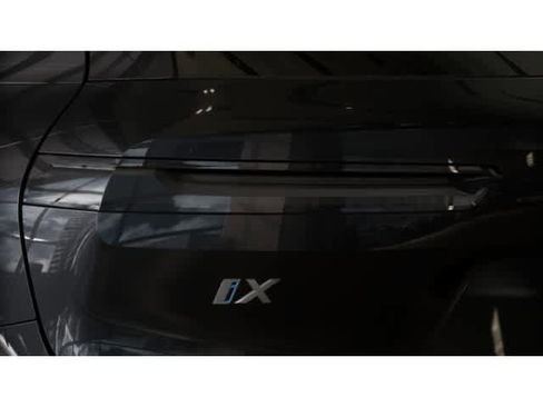Used 2025 BMW iX xDrive50 image 8