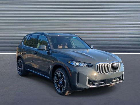 New 2026 BMW X5 sDrive40i w/ Executive Package image 2