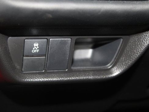Certified 2025 Honda HR-V Sport image 9
