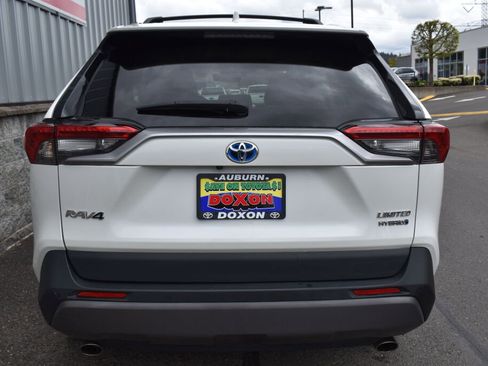 Used 2021 Toyota RAV4 Limited AWD/4WD image 3