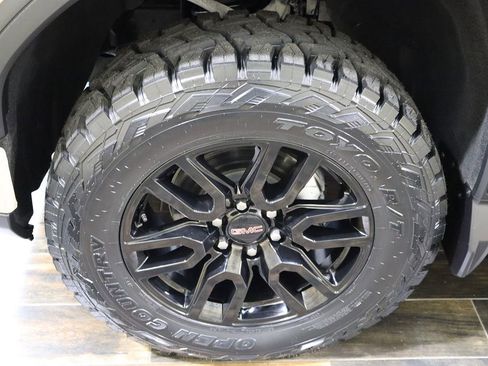 Used 2023 GMC Sierra 1500 Elevation image 37