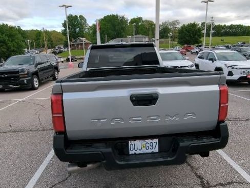 Used 2024 Toyota Tacoma SR RWD image 7