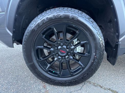 Used 2024 Toyota Tundra Limited image 9