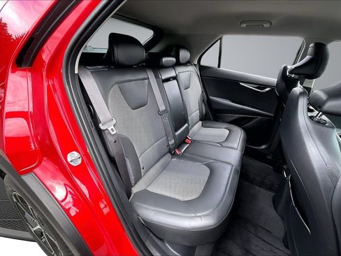 Used 2023 Kia Niro EX FWD image 25