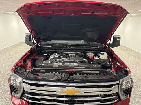 Used 2025 Chevrolet Silverado 3500 LTZ w/ LTZ Premium Package image 18