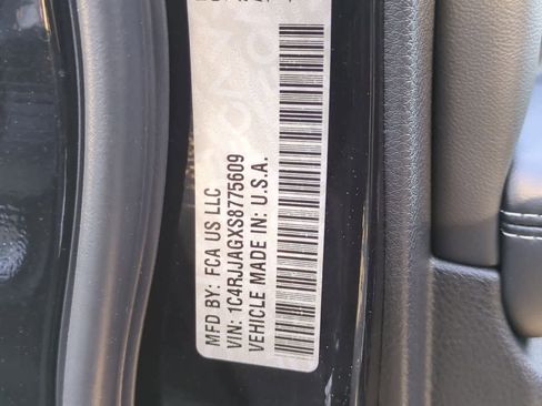 New 2025 Jeep Grand Cherokee L Laredo RWD image 36