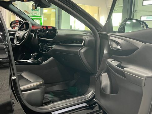 Certified 2024 Buick Envista Avenir image 8