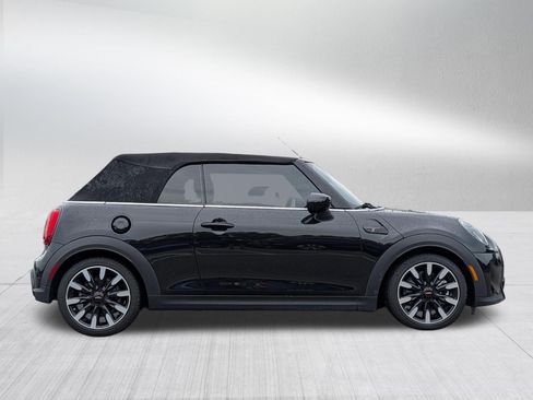 Used 2023 MINI Cooper S w/ Signature Upholstery Package FWD image 8