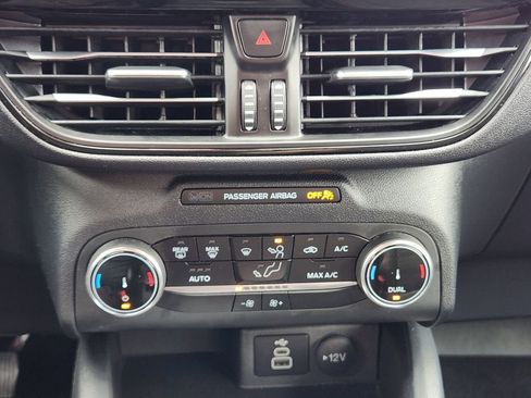 Used 2025 Ford Escape ST-Line image 25