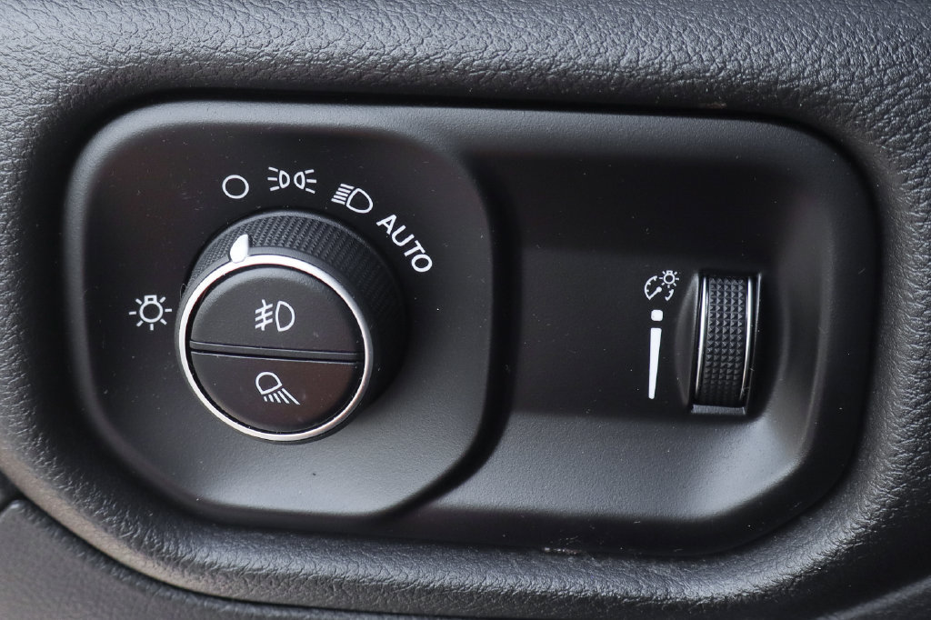 Used 2026 RAM 1500 Warlock AWD/4WD image 22