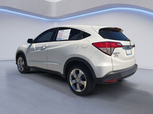 Used 2020 Honda HR-V LX image 3
