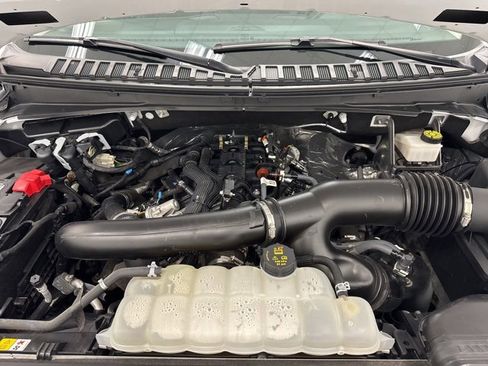 Used 2024 Ford Expedition XLT image 42