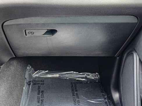 Used 2024 Ford Explorer Limited image 36